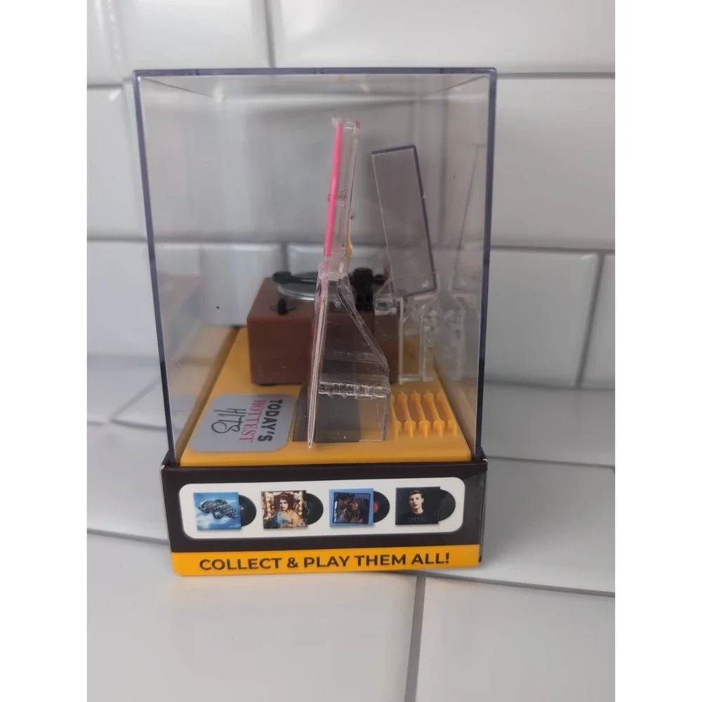 Mini Brands Really Works Vinyl Record Player + 1 Capsule Ball Zuru Retro Toy Set